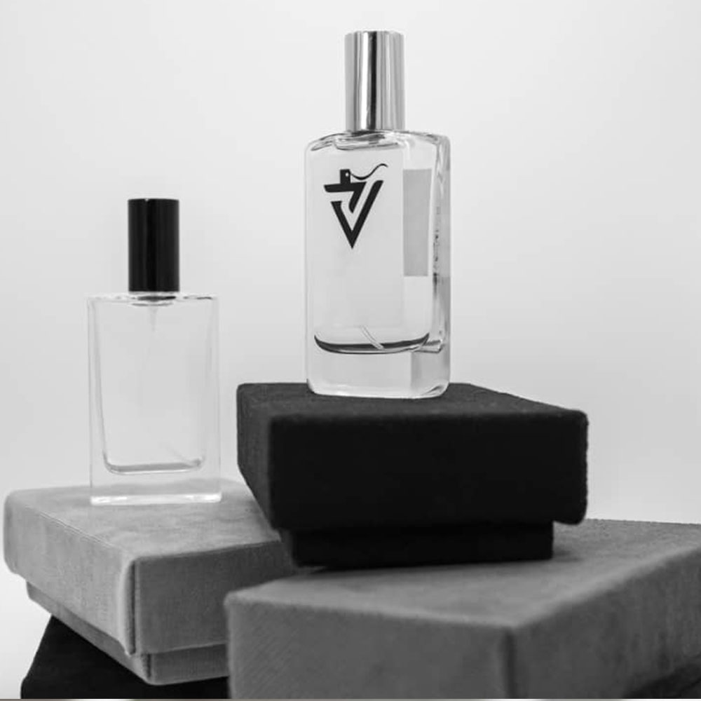 پرفیوم اکسترکت زنانه رد روم پی وی پرفیوم